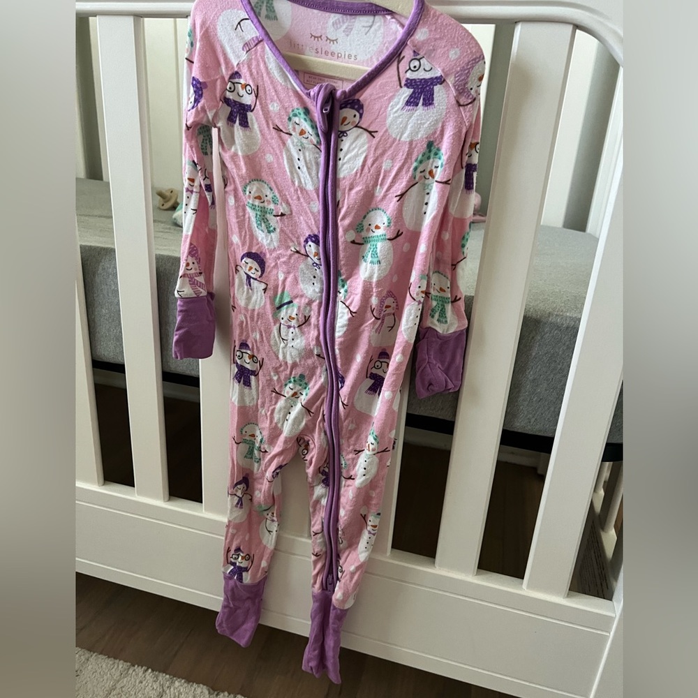 Little Sleepies zippy  Christmas 6-12 play condition